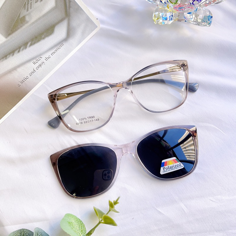 Armação de Óculos Clipon 2 Em 1 Feminino Tamanho Pequeno/adequado para todas as formas de rosto 6509 em Oferta na Shopee