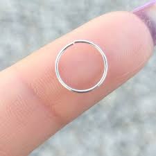 Piercing Argola Lisa torção 6 / 8 / 10mm Prata 925 P/Nostril, Nariz, Orelha, Hélix, Daith e Cartilagem em Oferta na Shopee