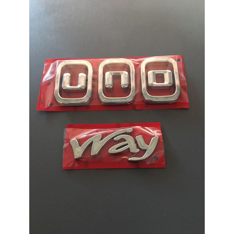 Emblema Letreiro Fiat Uno Way Modelo 2011 Acima Peça Cromada em Oferta na Shopee