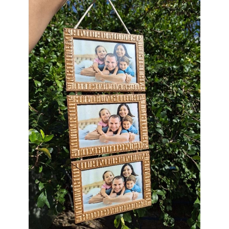Porta Retratos Com Corda  3 Fotos 10x15 e Proteção  de acrílico em Oferta na Shopee