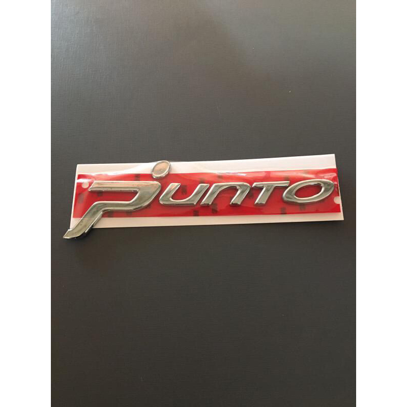 Emblema Letreiro Fiat Punto Modelo 2008 a 2012 Peça Cromada
