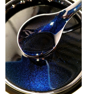 100ml TINTA POLIÉSTER AUTOMOTIVA PRETO COM PEROLAS AZUL em Oferta na Shopee