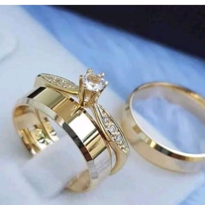 PAR ALIANÇA CHANFRADA 6MM TUNGSTÊNIO BANHADA A OURO18K SOLITÁRIO E CAIXINHA