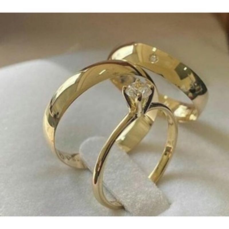 PAR ALIANÇA TUNGSTÊNIO ZIRCÔNIA BANHADA OURO18K SOLITÁRIO E CAIXINHA