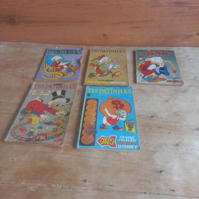 Gibi tio patinhas4 volume.  Usado em bom estado  vejas fotos  tem marcas de uso. Muito obrigado. Mh.