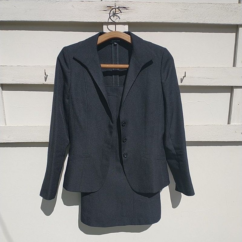 Conjunto Terninho Feminino 2 pçs Blazer e Saia Preto Tamanho P Usado