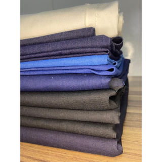 Retalhos de Tecido Jeans(P) P/ Bermuda, Tapete, Petwork, Bolsas, Sacolão (1 KG DE JEANS) em Oferta na Shopee