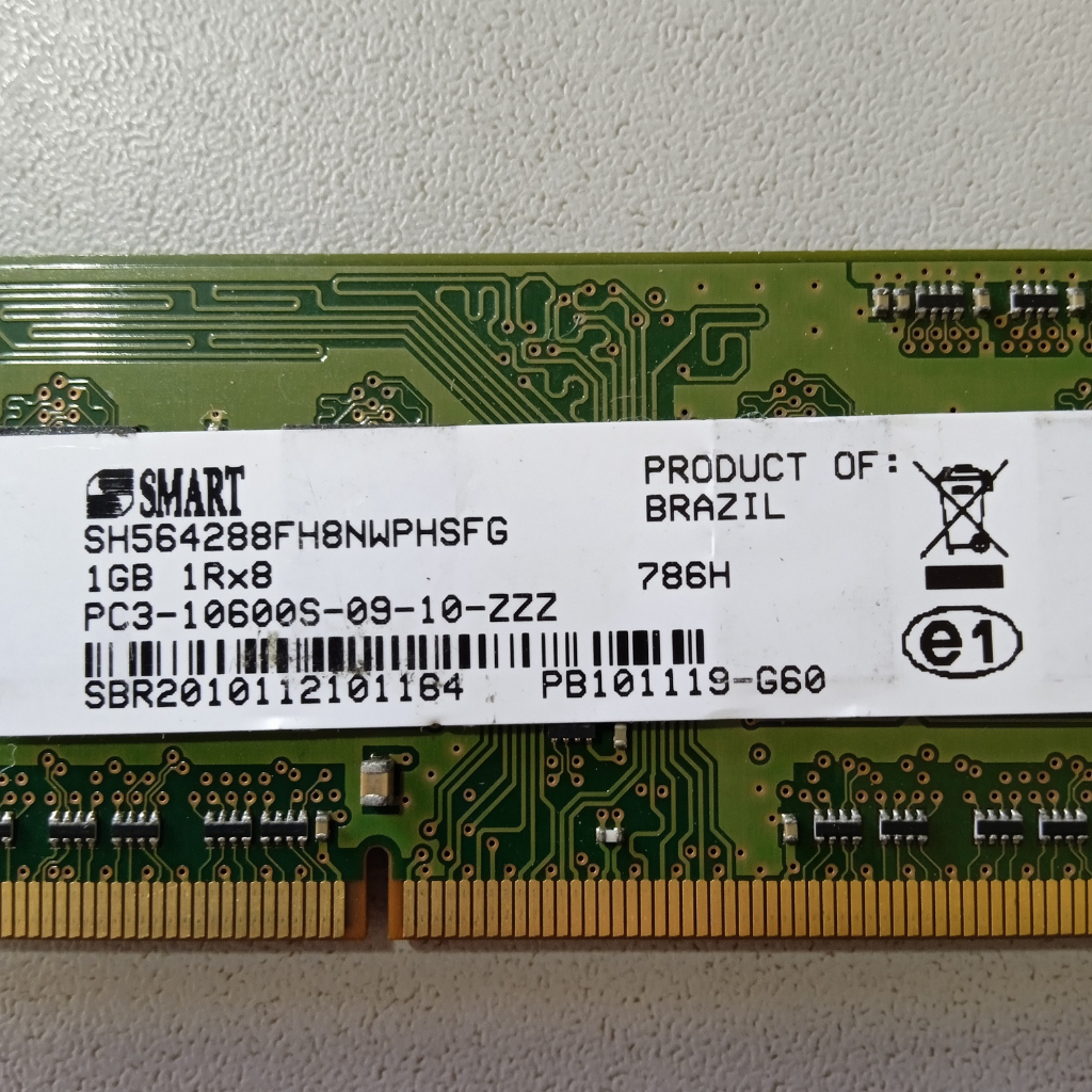 Memória Notebook Smart 1GB DDR3 10600 (1333) - SH564288FH8NWPHSFG (Etiqueta HP)