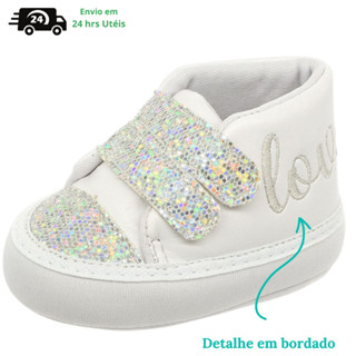 Sapatinho de Bebê Menina Tênis de bebe menina Lindo e Confortável Com Bordado Love e Detalhe Glitter