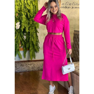 Conjunto Saia Midi cropped manga longa super chique para mulheres elegantes.
