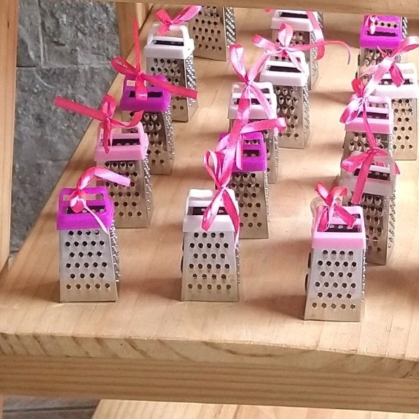 KIT 30/40/50 Mini Ralador Inox Com Ima Ralador Multifuncional   Ralador Lembrancinha Ultensilios De Cozinha