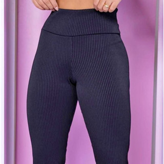 CALÇA CANELADA 3 D EXELENTE QUALIDADE E CAIMENTO PERFEITO.