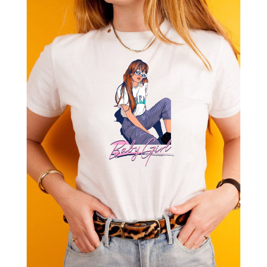 Camiseta feminina branca T-shirt Mulher estilosa gangster  Feminina branca Promoção estampada
