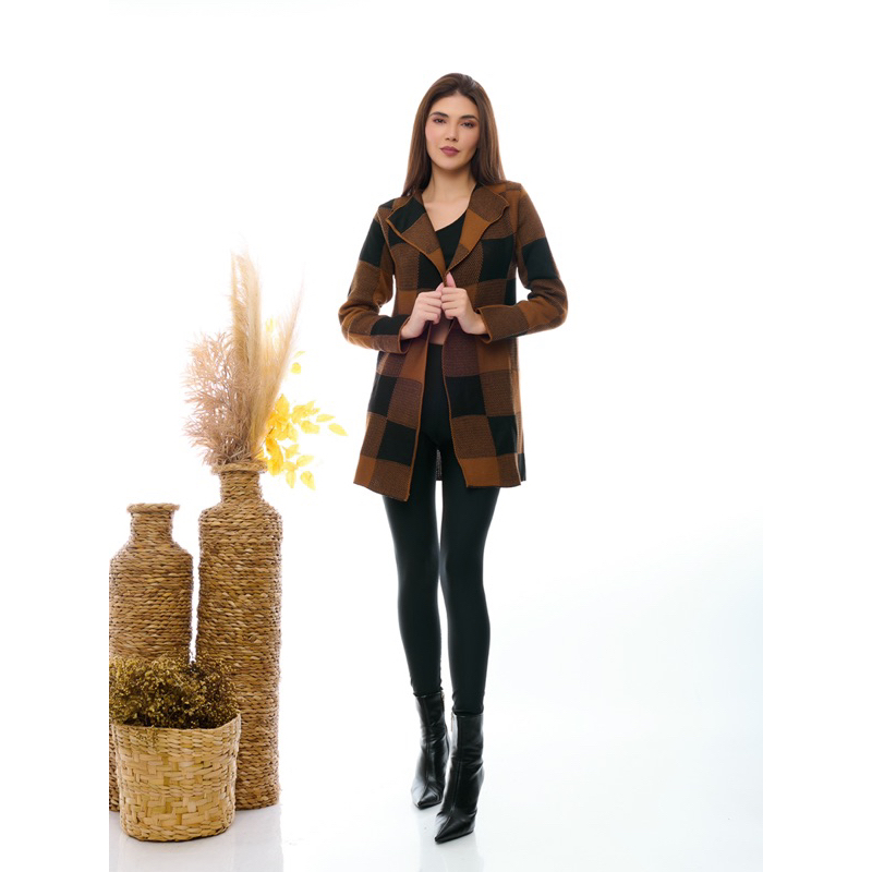 Casaco Femenina Tricot kimono de estampa Xadrez e  leopardo