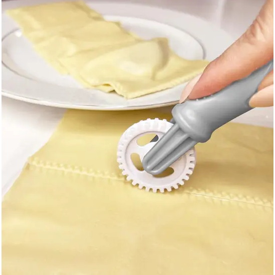 Carretilha Fecha E Corta Massa Profissional Corta E Fecha Pastel Ravioli Fechador De Massas