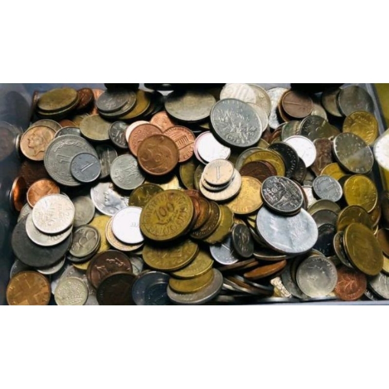 Lote de moedas antigas com 10 moedas estrangeiras + 10 moedas nacionais