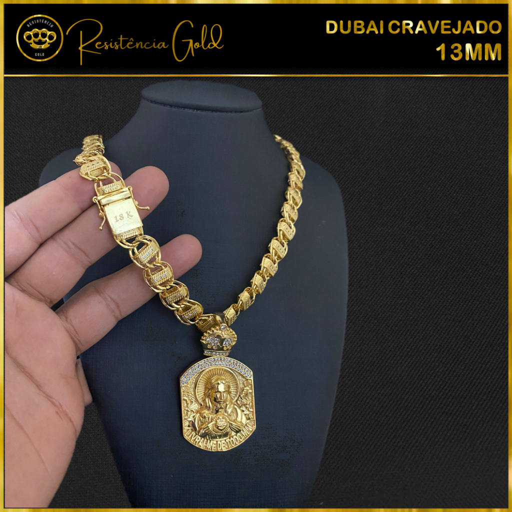 Cordão Modelo Dubai Cravejado de 13mm Banhado a Ouro 18k com Pingente Personalizado Cravejado