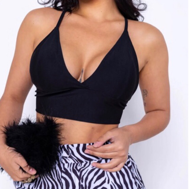 Cropped Top Feminino Sutiã Básico Decotado Com Amarração Na Cintura em Oferta na Shopee