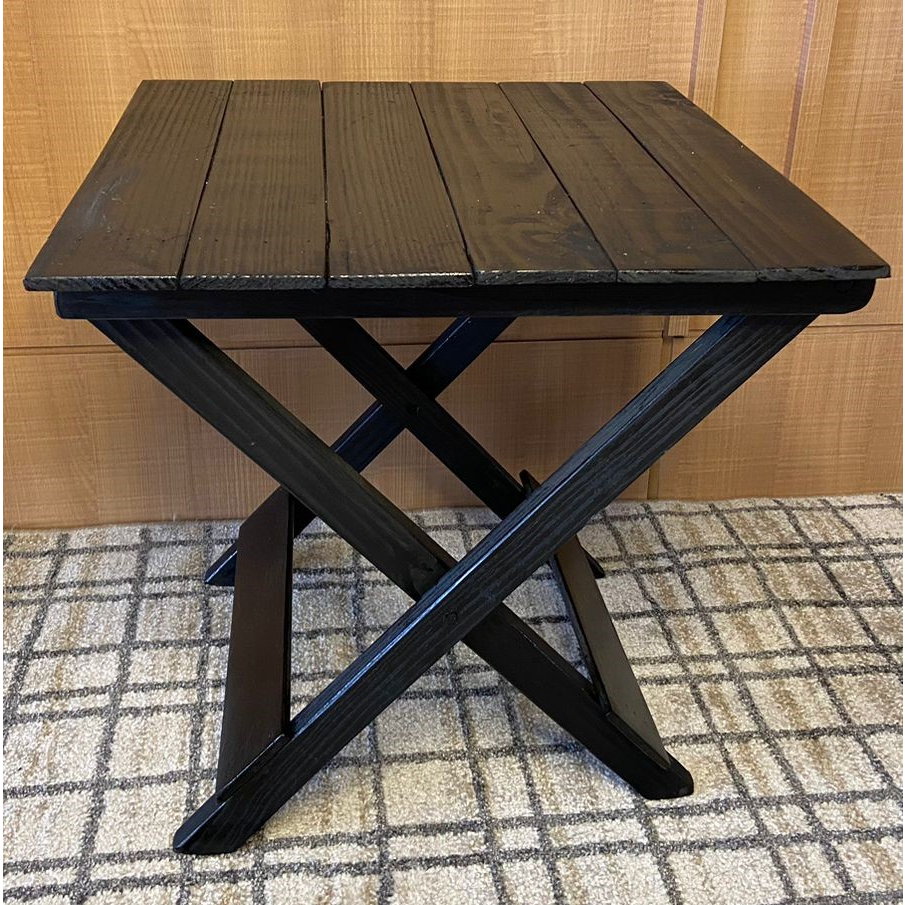 Mesinha de Madeira Maciça Dobrável 46x46 - Prática para Acampamentos e Decoração - Cor Preta Oferta