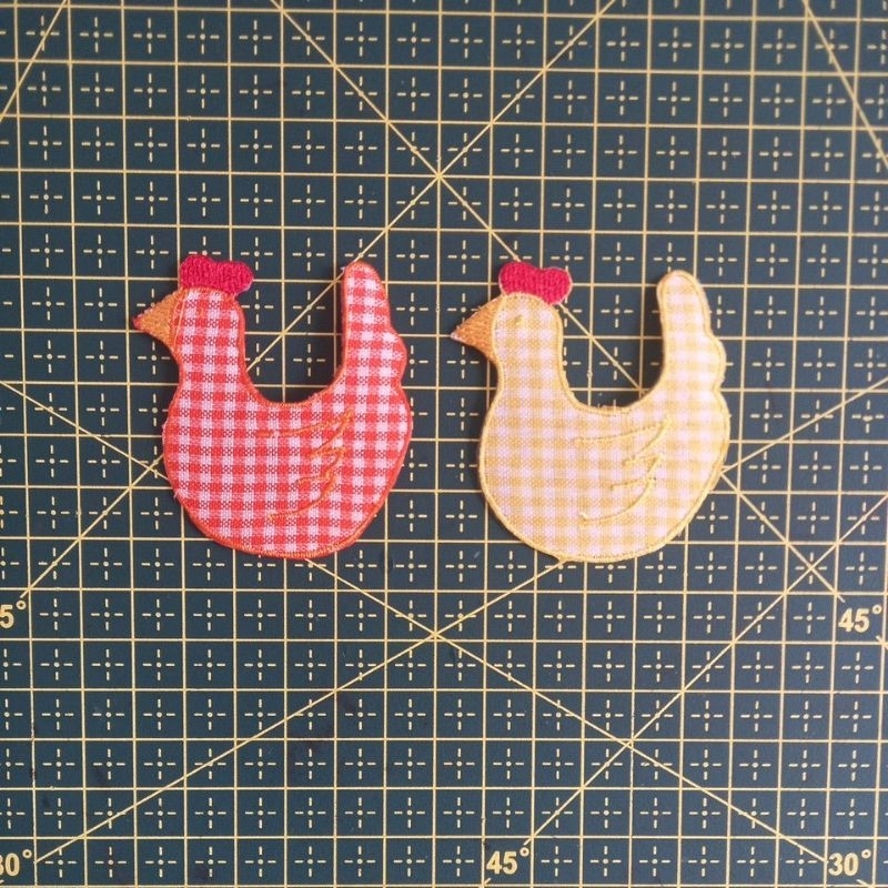 Patch bordado termocolante Galinha xadrez fazenda em Oferta na Shopee