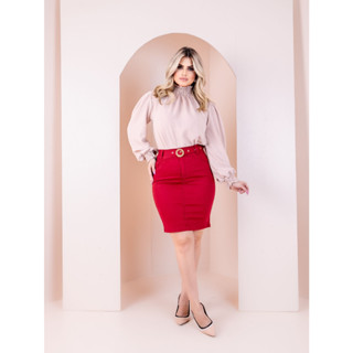 Saia Jeans Colorida com elastano cintura alta. Cor vinho