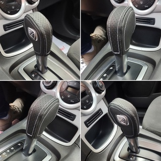 Capa Manopla Câmbio Aut New Ecosport POWERSHIFT 2013 a 2019 (LISA/FURADINHA - MISTA) em Courvin
