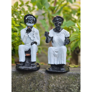 Casal de Preto e Preta Velha Decoração em Resina 15 cm em Oferta na Shopee