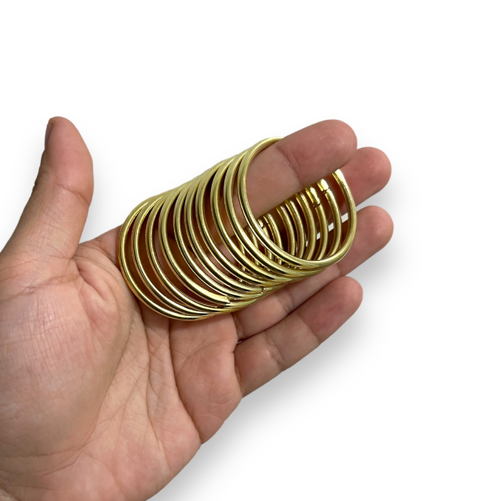 Kit Idé Dourado Ferro Oxum Braço Orixá 4 Cm Pequeno 7 unidades Assentamento Umbanda Candomblé em Oferta na Shopee