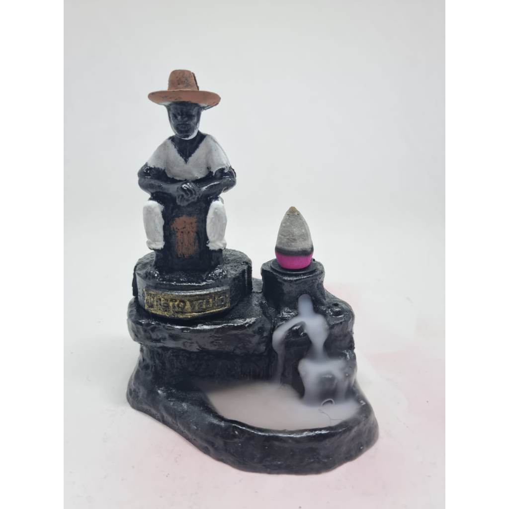 Imagem Porta Incenso de Refluxo Cascata Preto Velho 11 cm Base Preta