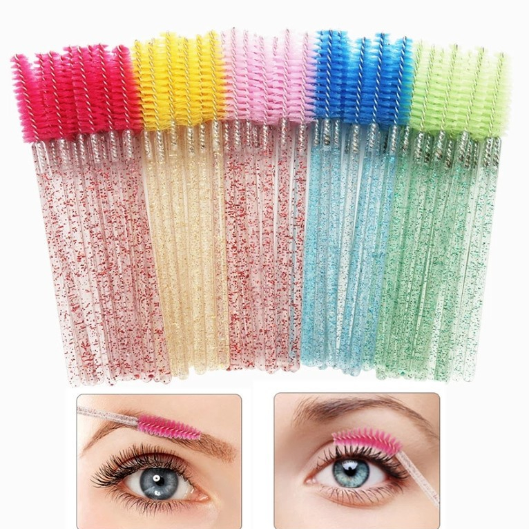 KIT 50 ESCOVINHA DESCARTAVEL PARA CILIOS E SOBRANCELHA