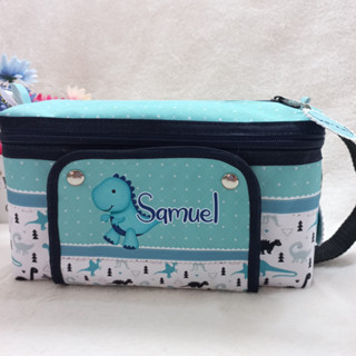 NECESSAIRE HIGIENE DO BEBÊ - PORTA FRALDAS E LENÇOS UMEDECIDOS - MAMÃE E BEBÊ - TEMA DINOSSAURO