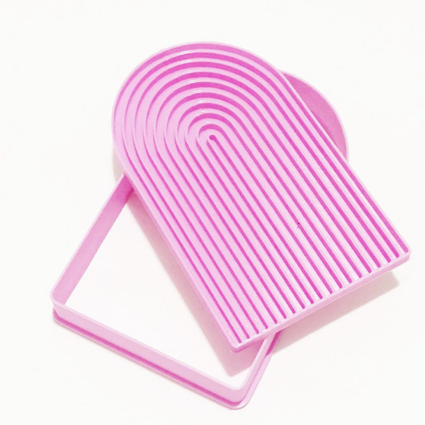 Cortadores e moldes de biscoito, pasta americana e massinha Arco Iris [1]