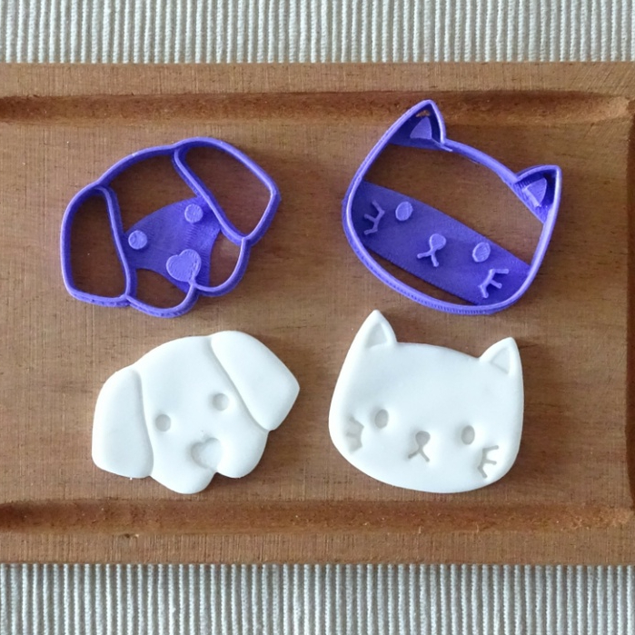 Kit 2 Cortador Pet Cachorrinho e Gatinho para Biscuit Massa Pão Biscoito 5x6 CM em Oferta na Shopee