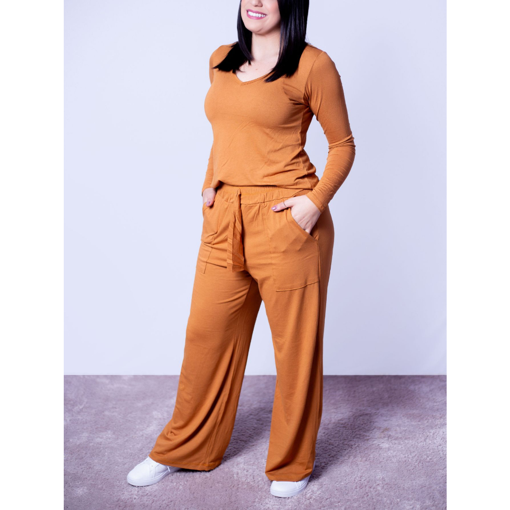 CONJUNTO MANGA LONGA COM PANTALONA EM VISCOLYCRA