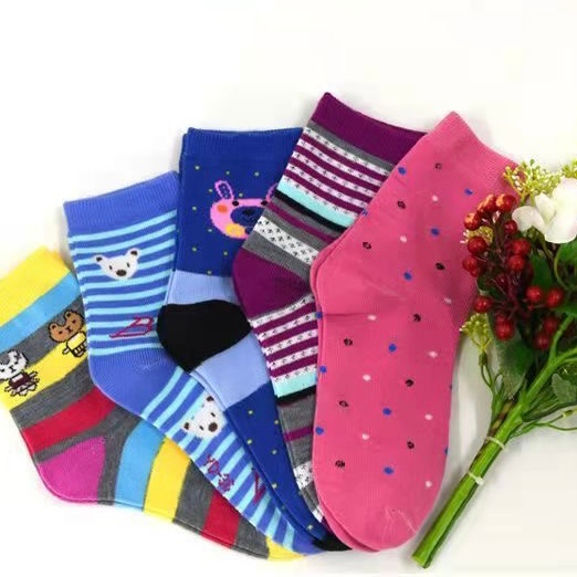 Kit Meias Femininas Cano Alto 3 ou 6 ou 12 Pares Cores Sortidas Confortável Dia a Dia