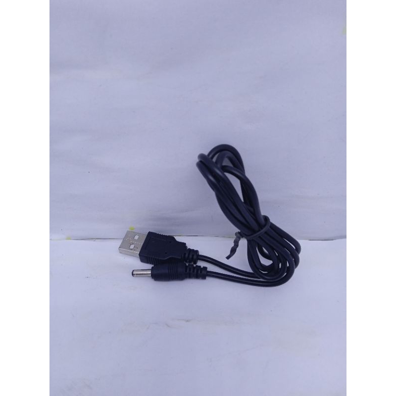 Cabo USB Para Carregar Diversos Modelos De Aparelhos Eletronicos (Plug De 3,50 Mm )