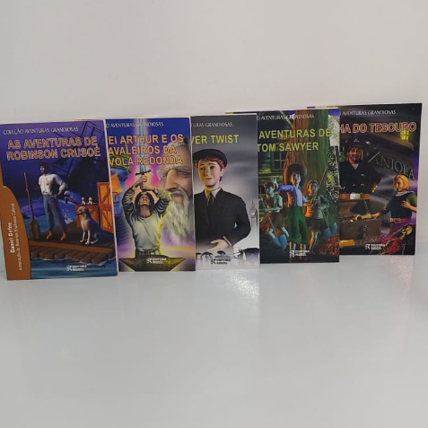 As Aventuras De Robinson Crusoé. Livros de caoa comum Varios Autores