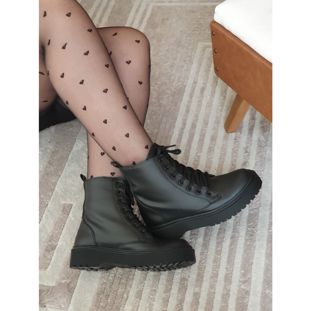 Bota Feminina de cano curto Coturno Tratorado Blogueira Confortavel PREÇO DE FABRICA em Oferta na Shopee
