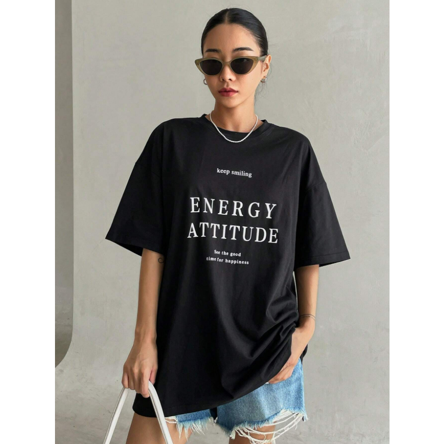 Camiseta Estampa Escrita Energy Attitude Atitude Energetica Ombro Caido Tumblr Oversized Minimalista Aesthetic Feminina