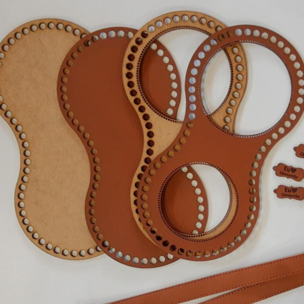 Base Mateira de MDF cru de 3MM com Forro de Couro Sintetico ou sem forro, diversos tamanhos
