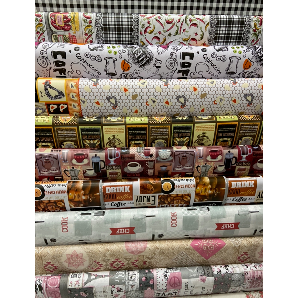 Tolha De Mesa Térmica Impermeável Para 4 Cadeiras 1,00m x 1,40m em Oferta na Shopee