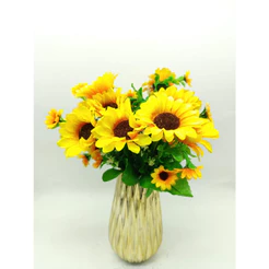 1x Buquê de Flor de Girassol Artificial Com 13 Flores Grandes e Pequenas