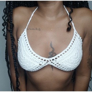Top em crochê forrado tendência moda feminina