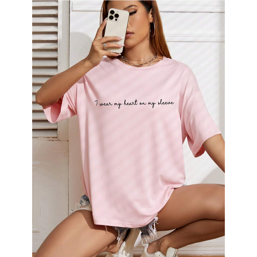 Camiseta Rosa I Wear My Heart Oversized Longline Feminina Básica Amor