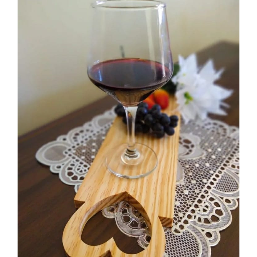 Tabua de Coração com Dupla Alça para Frios Porta Vinho Madeira Pinus Decoração Mesa Posta