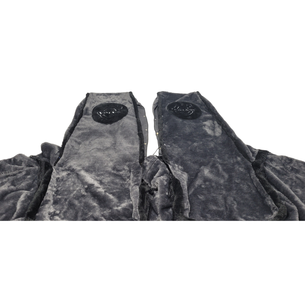 KIT CAPA BANCO MOTORISTA/CARONA + PAINEL + CAMA ORIGINAL + CORTINA MEIO VOLVO VM LOGO CHINIL
