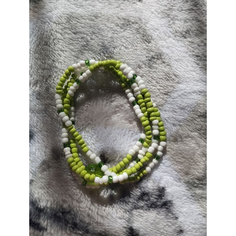 guia de caboclo, Oxóssi, verde e branca, umbanda, candomblé, tupinambá, Jurema, pena verde, Jandira, 7 flechas