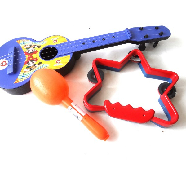 Kit Violinha, Pandeiro Estrela e Maraca instrumentos musicais infantis