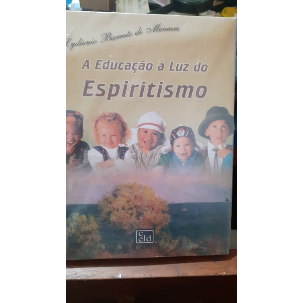 LIVRO- A EDUCAÇÃO Á LUZ DO ESPIRITISMO- 2004 -BOLSO- RARO