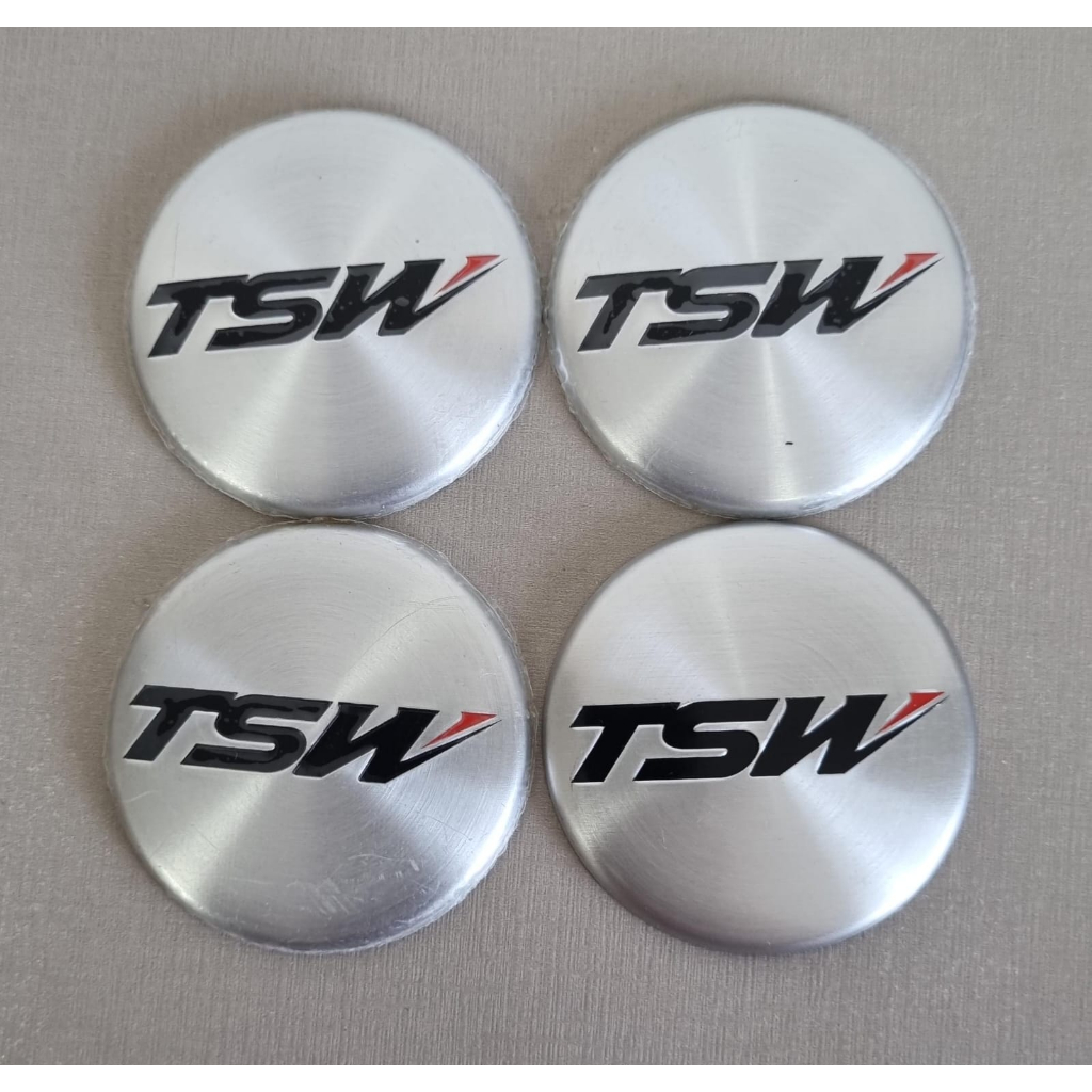 JOGO COM 4 EMBLEMAS LOGO ADESIVO PARA CALOTA DA RODA TSW 53MM PRATA LATINHA SEM RESINA (253000)